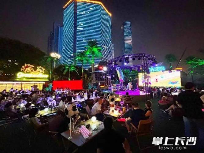 湘超前两轮现场观赛达28.7万多人,拉动消费20多亿元