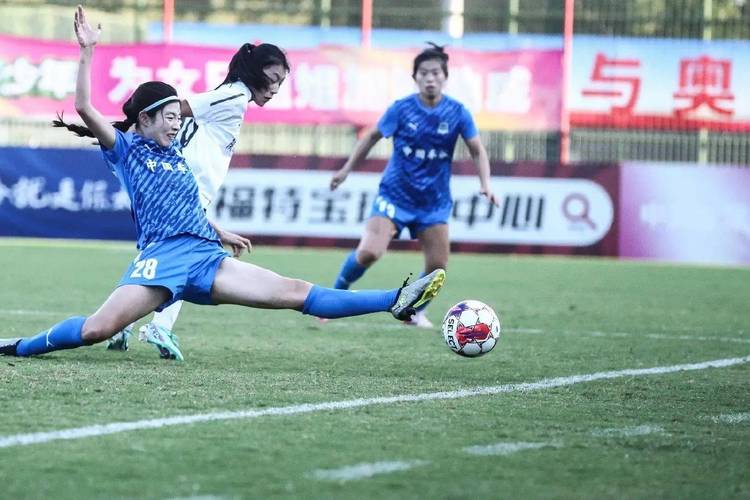 鄂媒：王霜休战多场后复出，武汉女足重回女超榜首位置