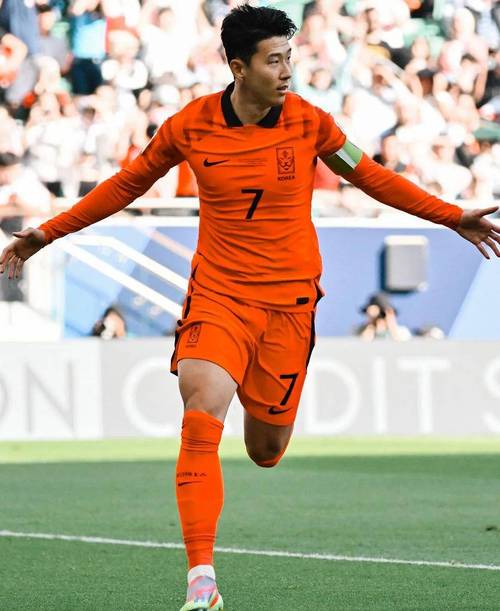 亚洲唯一英超金靴！孙兴慜：夺得金靴没有奖金，夺冠或进欧冠才有