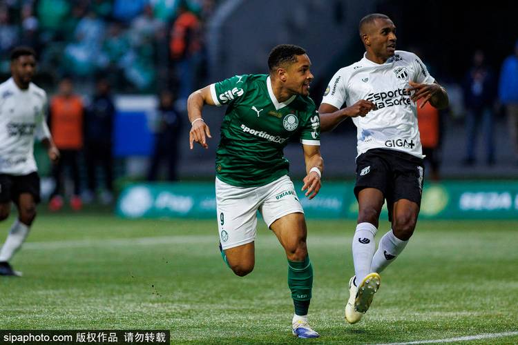 帅！帕利尼亚倒勾破门，热刺14分钟领先