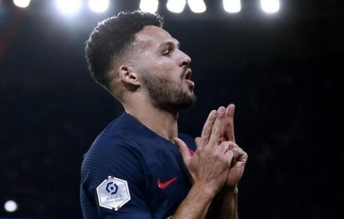 登贝莱：上赛季没和恩里克吵架，我不会只考虑自己不参与防守