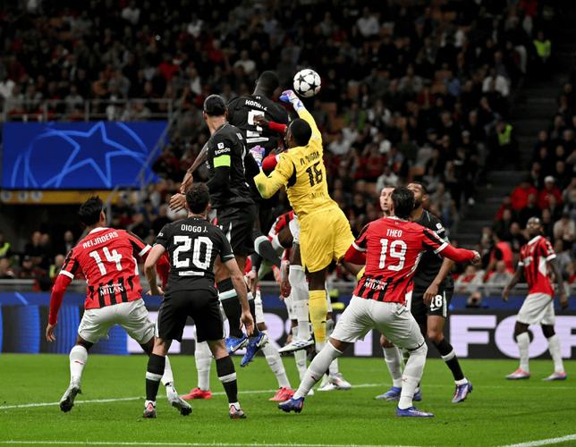 三巨头均开门黑!荷甲三大豪门欧战首轮全告负,不敌葡超比甲意甲