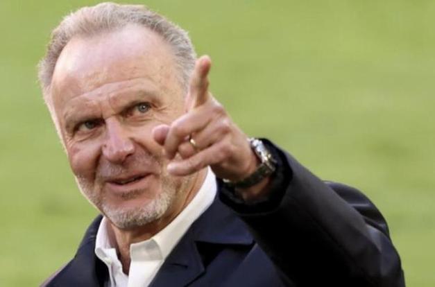 海纳：鲁梅尼格是这个时代拜仁的建筑师之一，向他表示衷心感谢