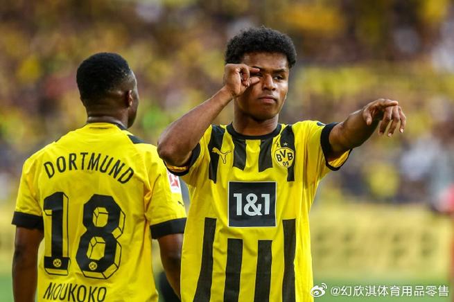 德天空:多特蒙德希望与阿德耶米续约,但门德斯会对涨薪进行谈判