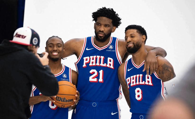 锁定季后赛，迈阿密国际中场德保罗晒海报纪念这一时刻