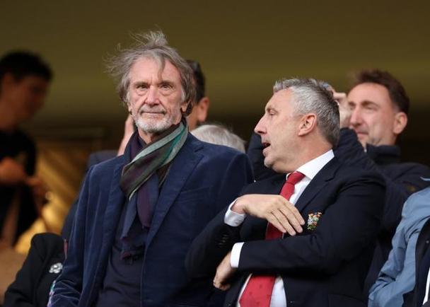 小吧译言家|彷徨的曼城与迷失的曼联，德比日的曼彻斯特麻烦