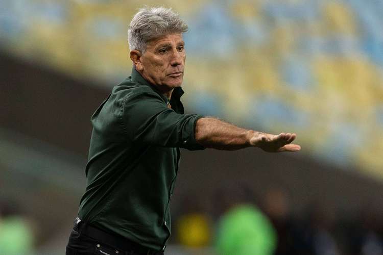 官方：弗鲁米嫩塞主帅雷纳托-高乔离任，带队战绩21胜8平12负