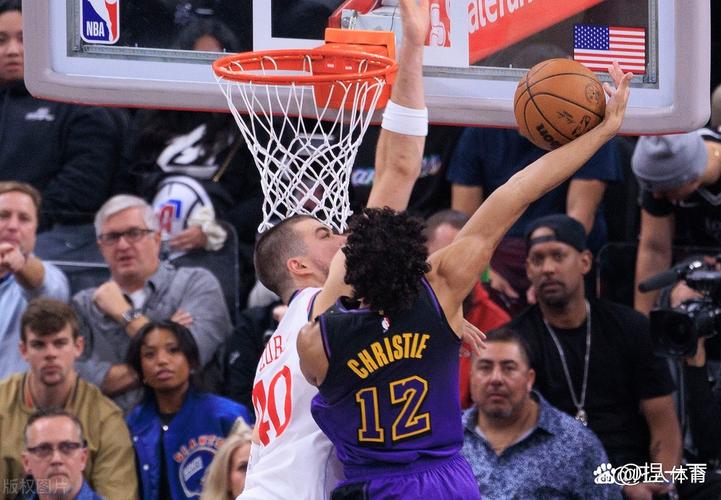 祖巴茨:比尔就是一个得分机器 他在快船的适配度会高于在太阳!