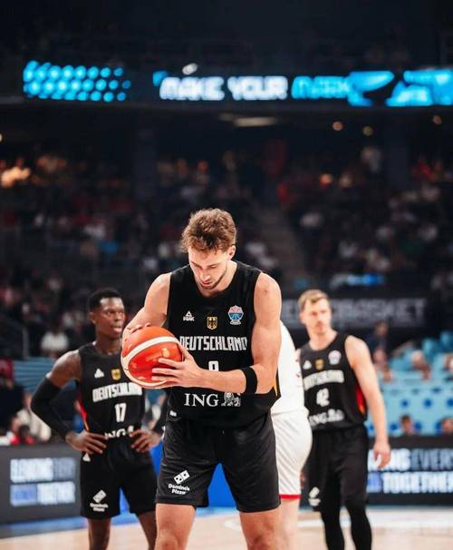 司机+卡曼08年还打不过我们 现今德国为何能世界杯&欧锦赛双冠？