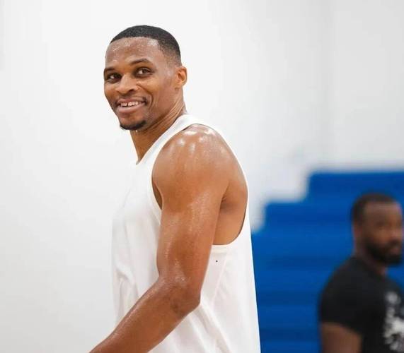 体育画报:不建议火箭迎回威少 KD或不愿意&影响阿门和小谢的成长