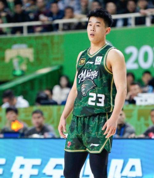 至今仍未官宣！林葳被拍到观看俄勒冈大学篮球队训练