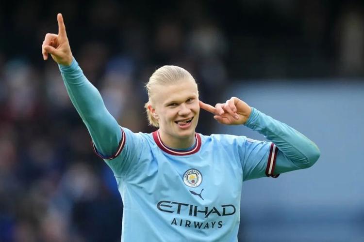 英超官方盘点联赛父子兵:舒梅切尔、哈兰德、德拉普父子在列