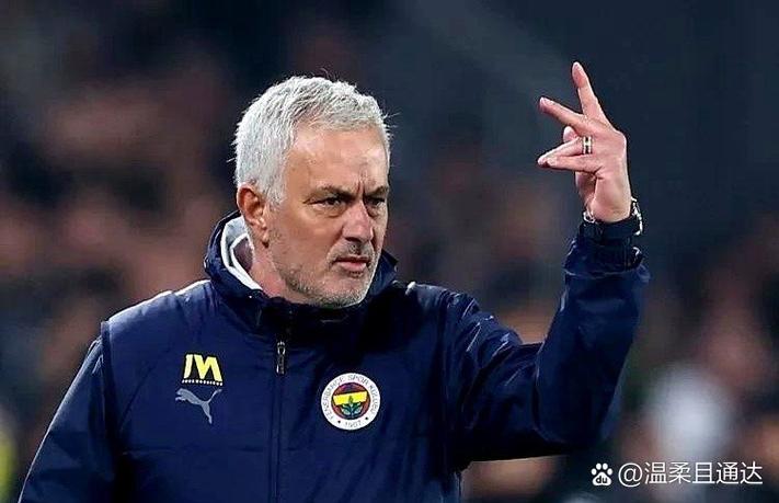 安帅：阿布认为穆帅过气了，我执教切尔西时被他击败让阿布丢面子