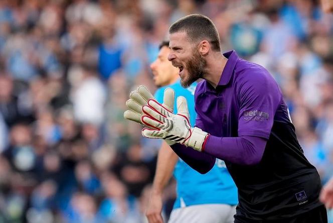 德赫亚社媒致敬布斯克茨：独一无二的球员，在球场外也是个传奇