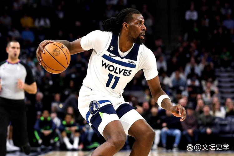 美记:范乔丹很有经验&能和杜兰特沟通这一点无可替代