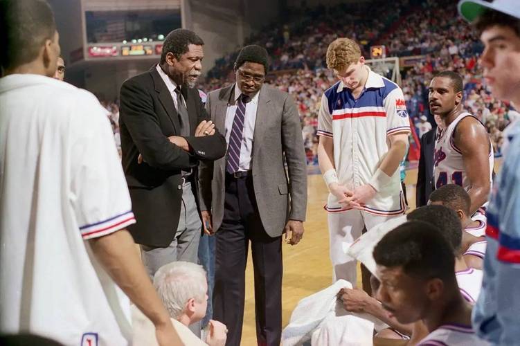 TA:自由人选帅可能会重点考察NBA教练