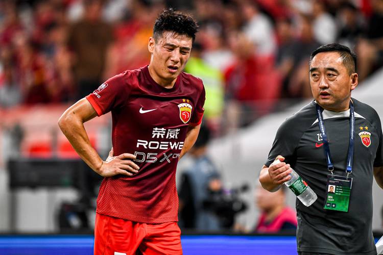 联赛还剩5轮!中超前4都有报销的球员海港是武磊申花是米内罗