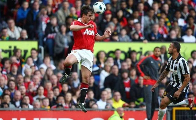 瓜帅:对曼城本赛季前景保持乐观沃克是最伟大右后卫之一