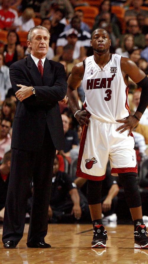 韦德：热火的训练营曾是去军营军训完全军事化管理那经历太糟了