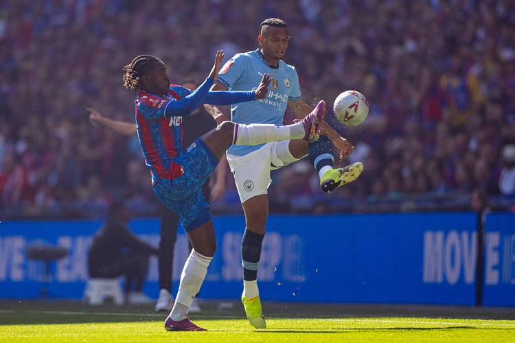 三打水晶宫本赛季社区盾+英超都赢利物浦,两队下月联赛杯交锋