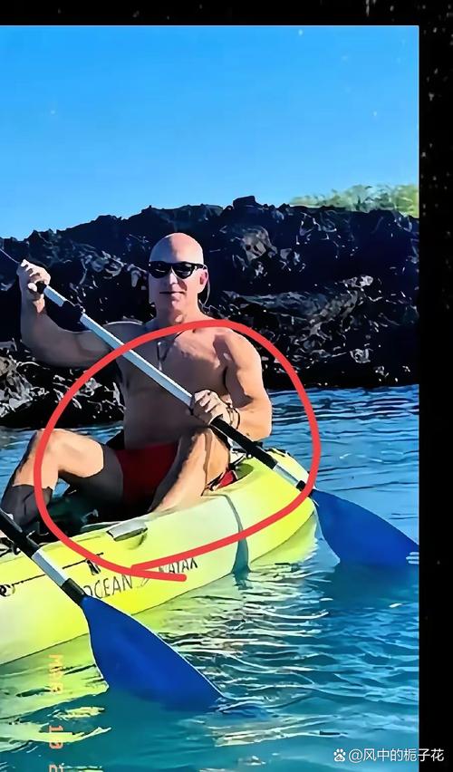 补时绝平!帕利尼亚兜射远角破门,随后脱衣大秀肌肉疯狂咆哮