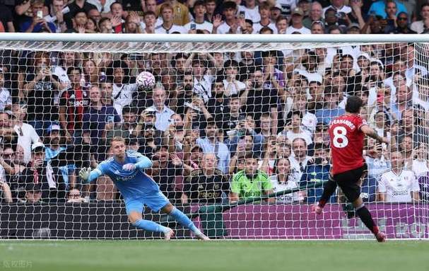 错失良机,B费本赛季英超2次罚丢点球,是其他所有球员之和