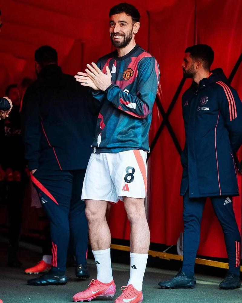 B费自首秀在英超29次主罚点球6次罚丢，丢点数同期最多