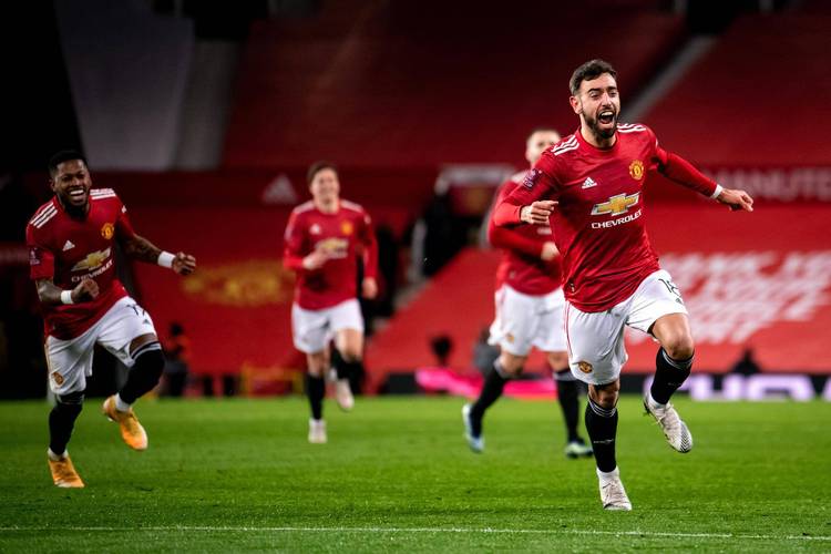 B费灾难性发挥!曼联13又输球,4场客战不胜,本赛季7战仅赢2场