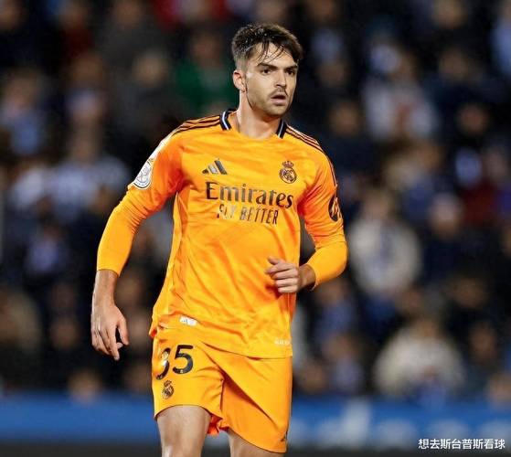 谁来?每体谈皇马右后卫选择:巴尔韦德不想踢,阿森西奥踢不了