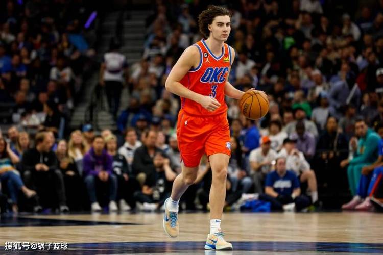 加兰谈恢复:过去一个月已重回球场训练 医生也持续给出积极报告