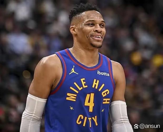 面对雷霆&掘金怎么办?艾顿:篮板&护筐&掩护 球队让我干嘛就干嘛