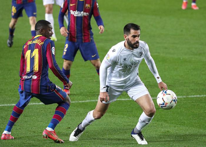 世体：巴萨主场对阵巴黎的欧冠的比赛，切费林将前往巴塞罗那观战