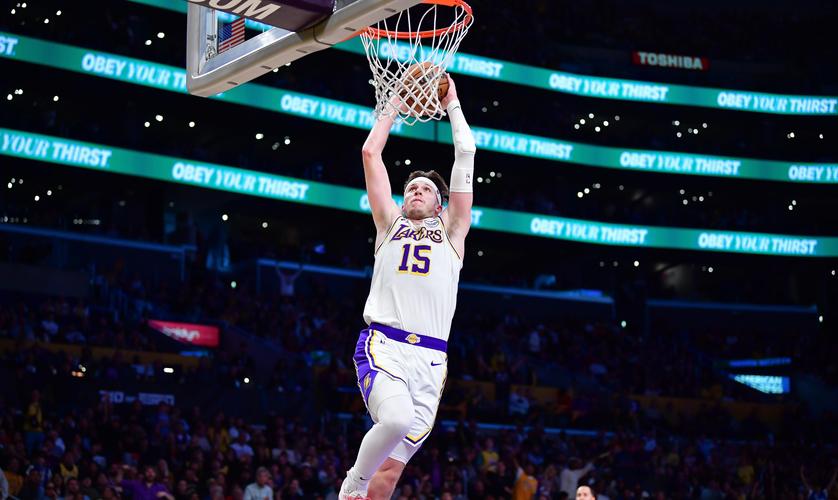 因膝伤仅出战G1！斯图尔特：若我能上场 对阵尼克斯结果会不一样