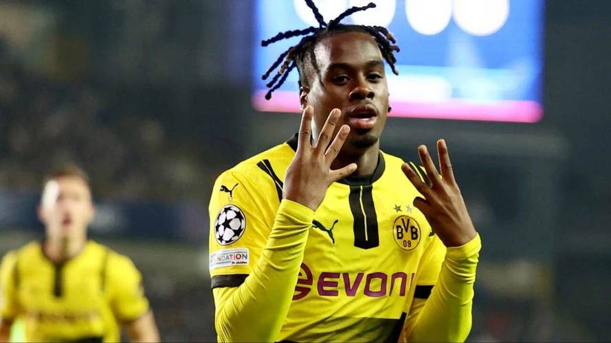 你也要007?21岁吉滕斯6场0球0助,花费5600万半小时16触球8丢球