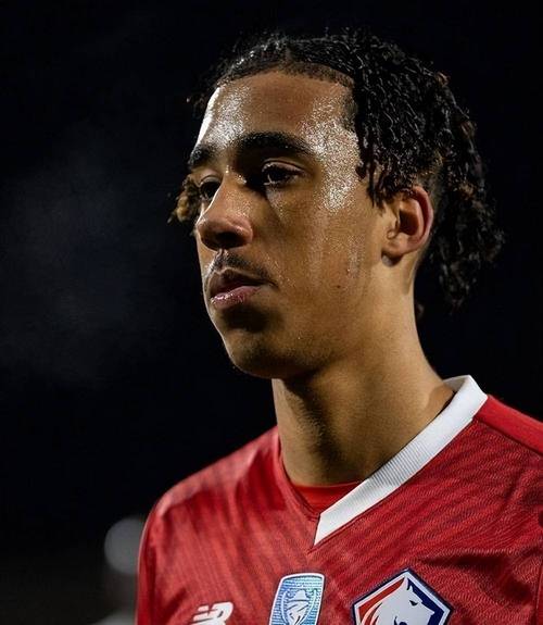 罗马诺：阿莫林帅位并非绝对安全，曼联高层迫切需要看到成绩提升