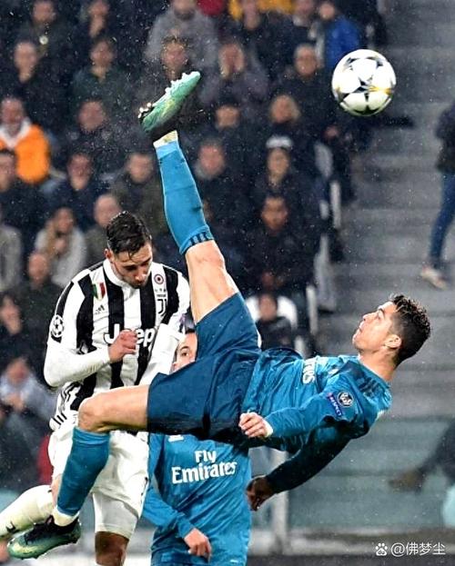 奥巴梅扬欧战对阿贾克斯打进7球，仅次于C罗的9球