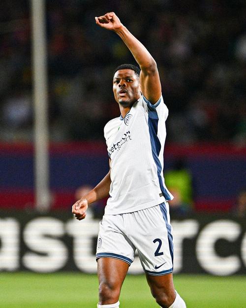 邓弗里斯:很高兴进球并取胜,我的进球来自小图拉姆的精彩配合