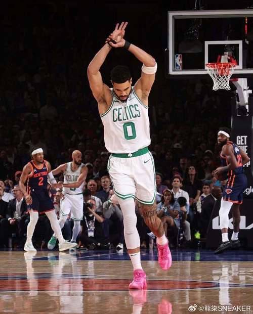 早日回归！塔图姆推特康复打卡：5个月了✅