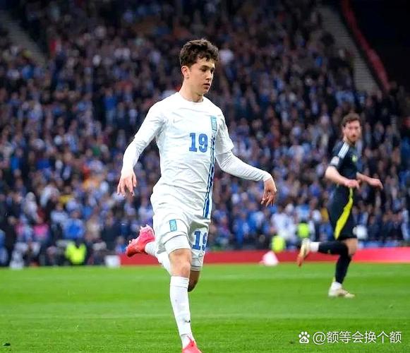 镜报：索斯盖特被视为阿莫林潜在替代者，但他并不急于重返足坛