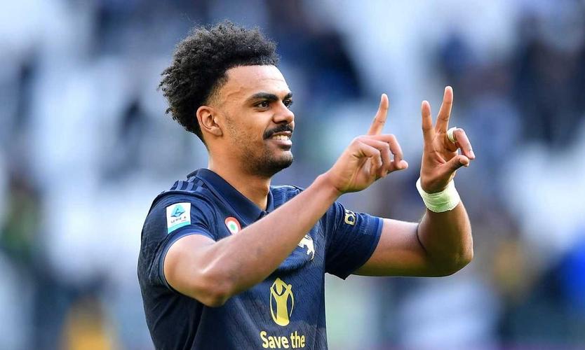 都体:战尤文萨56或巴特萨基可能踢左后卫,阿特卡梅可能首发