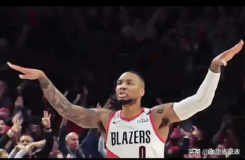 传承!利拉德出席开拓者训练营 向亨德森言传身教!