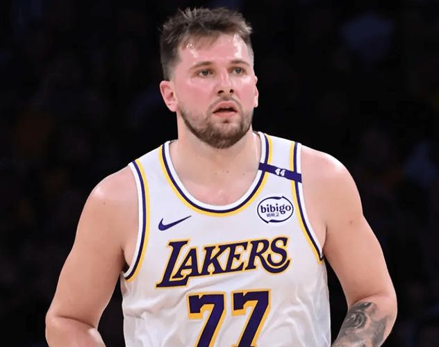 斯玛特：经纪人告诉我东契奇想要我加盟时 我以为是开玩笑