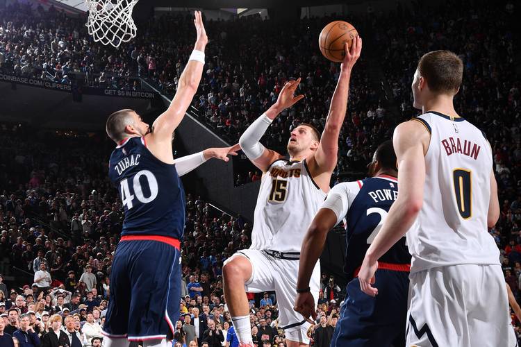 阿隆-戈登:沃特森进步很大 攻防两端都能为球队贡献价值