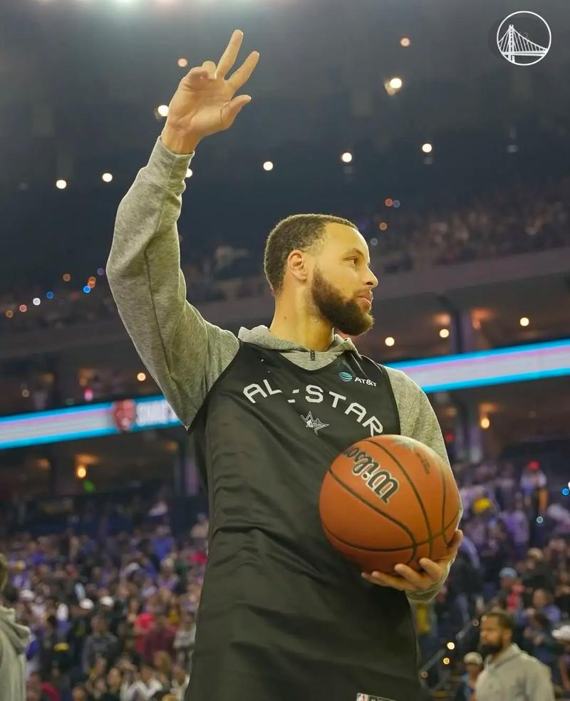 名记:勇士2月曾试图交易得到杜兰特 KD直接和库里沟通表达了拒绝