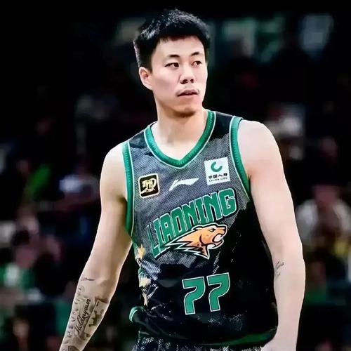 卢伟：张镇麟大伤过 请大家给他时间 他的季后赛经验对球队较宝贵