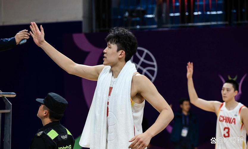 杨瀚森:希望新秀赛季在场上不要犯错 别拖后腿 在场上多待几分钟