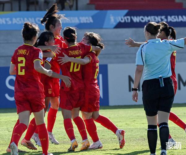 中国U17女足主帅王洪亮：世界杯目标小组出线 将带给球迷全新感受