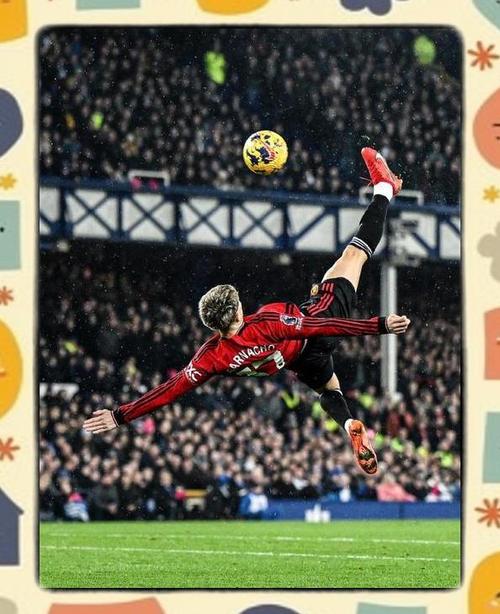 加纳乔庆祝切尔西赢球:多么棒的氛围啊,很高兴在这里踢球