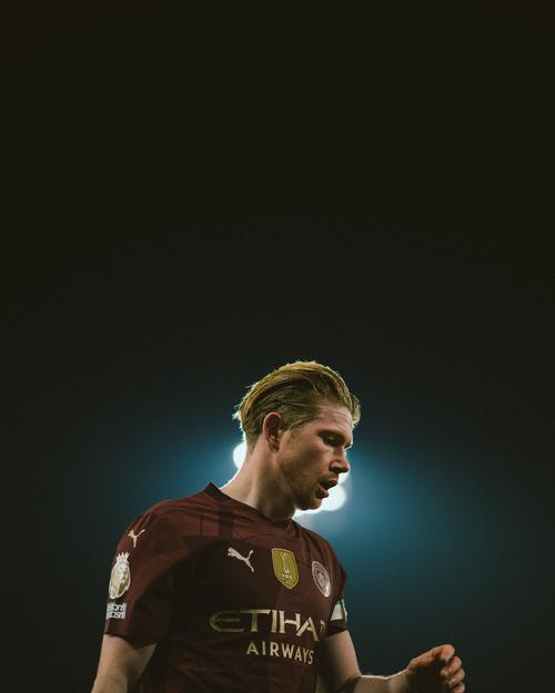 维埃拉:我们上半场表现非常出色,德布劳内替补出场改变了比赛