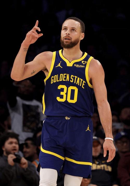 皮蓬:库里是史上最顶尖的射手 他的投篮天赋刻在了骨子里